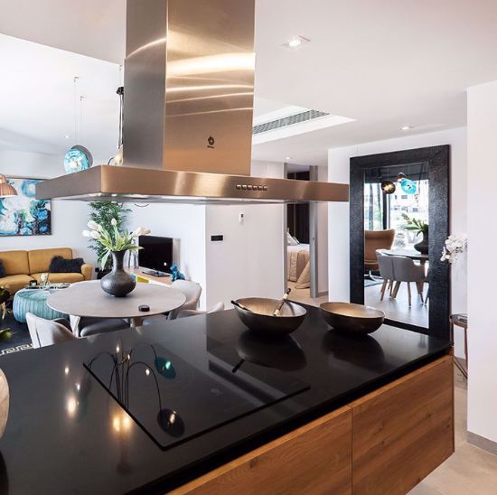 Picture of Kitchen island